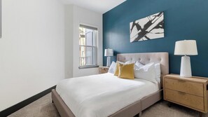 1 chambre, bureau, fer et planche à repasser, Wi-Fi