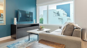 Smart TV - Landing | Stunning Studio, Rooftop Lounge, Gym (Philadelphia)