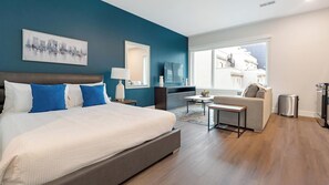 Desk, iron/ironing board, WiFi, bed sheets - Landing at Hagert and York - Studio in East Ken... (Philadelphia)