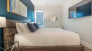 1 bedroom, desk, iron/ironing board, WiFi