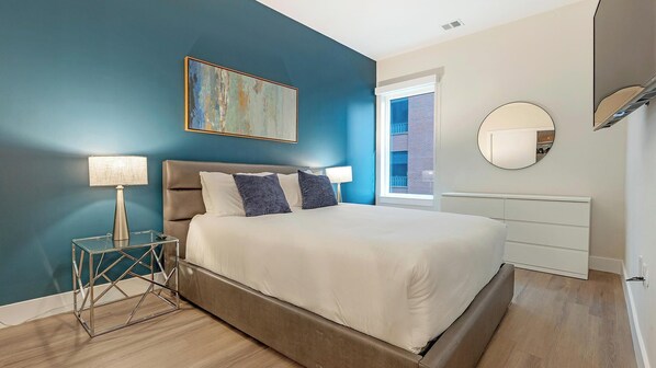 1 bedroom, desk, iron/ironing board, WiFi