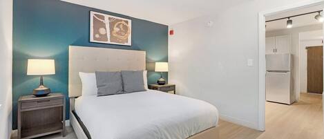 1 bedroom, desk, iron/ironing board, WiFi