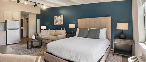 Schreibtisch, Bügeleisen/Bügelbrett, WLAN, Bettwäsche