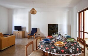 Dining - Lovely apartment in Nicotera Marina with WiFi (Nicotera Marina)