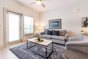 Smart TV - Landing | Modern 1BD, Yoga Studio, Gym (Santa Rosa Beach)