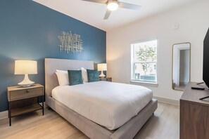 1 bedroom, desk, iron/ironing board, WiFi - Landing | Modern 1BD, Yoga Studio, Gym (Santa Rosa Beach)