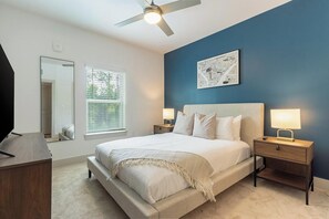 1 bedroom, desk, iron/ironing board, WiFi - Landing | Stunning 1BD, Gym, Yoga Studio (Santa Rosa Beach)