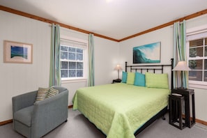 4 室のベッドルーム、アイロン / アイロン台、WiFi (無料)、ベッドシーツ