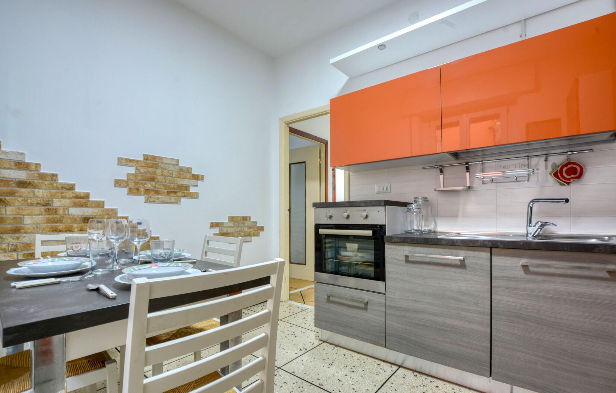 Réfrigérateur, plaque de cuisson, lave-vaisselle