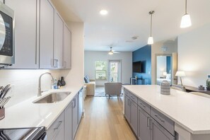 Interior - Landing | Incredible 2BD, Pool, Gym (Santa Rosa Beach)