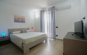 3 habitaciones, tabla de planchar con plancha y wifi gratis 