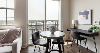 Landing at Carson Street Towers - Studio in Dow...