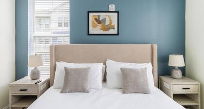 Landing at The Parker Leland - 2 Bedrooms in Do...