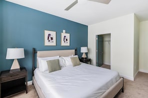 2 habitaciones, escritorio, tabla de planchar con plancha y wifi 