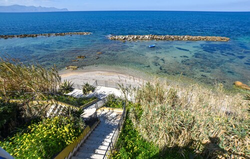 Nice apartment in Trappeto with WiFi