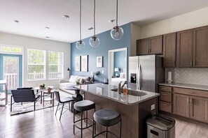 Interior - Landing at The Parker Leland - 2 Bedrooms in Do... (Leland)