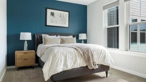 1 chambre, bureau, fer et planche à repasser, Wi-Fi