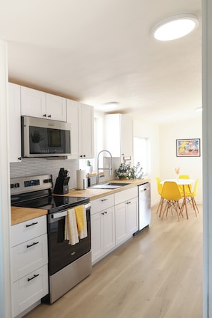 Microwave, oven, stovetop, dishwasher