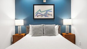 Desk, iron/ironing board, WiFi, bed sheets
