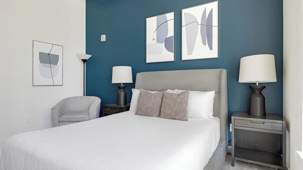 Bureau, fer et planche à repasser, Wi-Fi, literie fournie