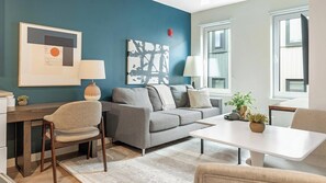 Smart TV - Landing | Stylish 1BD, Gym (Philadelphia)