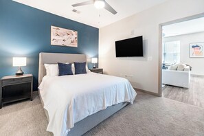 1 bedroom, desk, iron/ironing board, WiFi