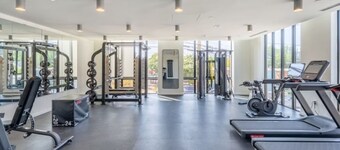 Landing | Amazing 1BD, Gym, Rooftop Lounge