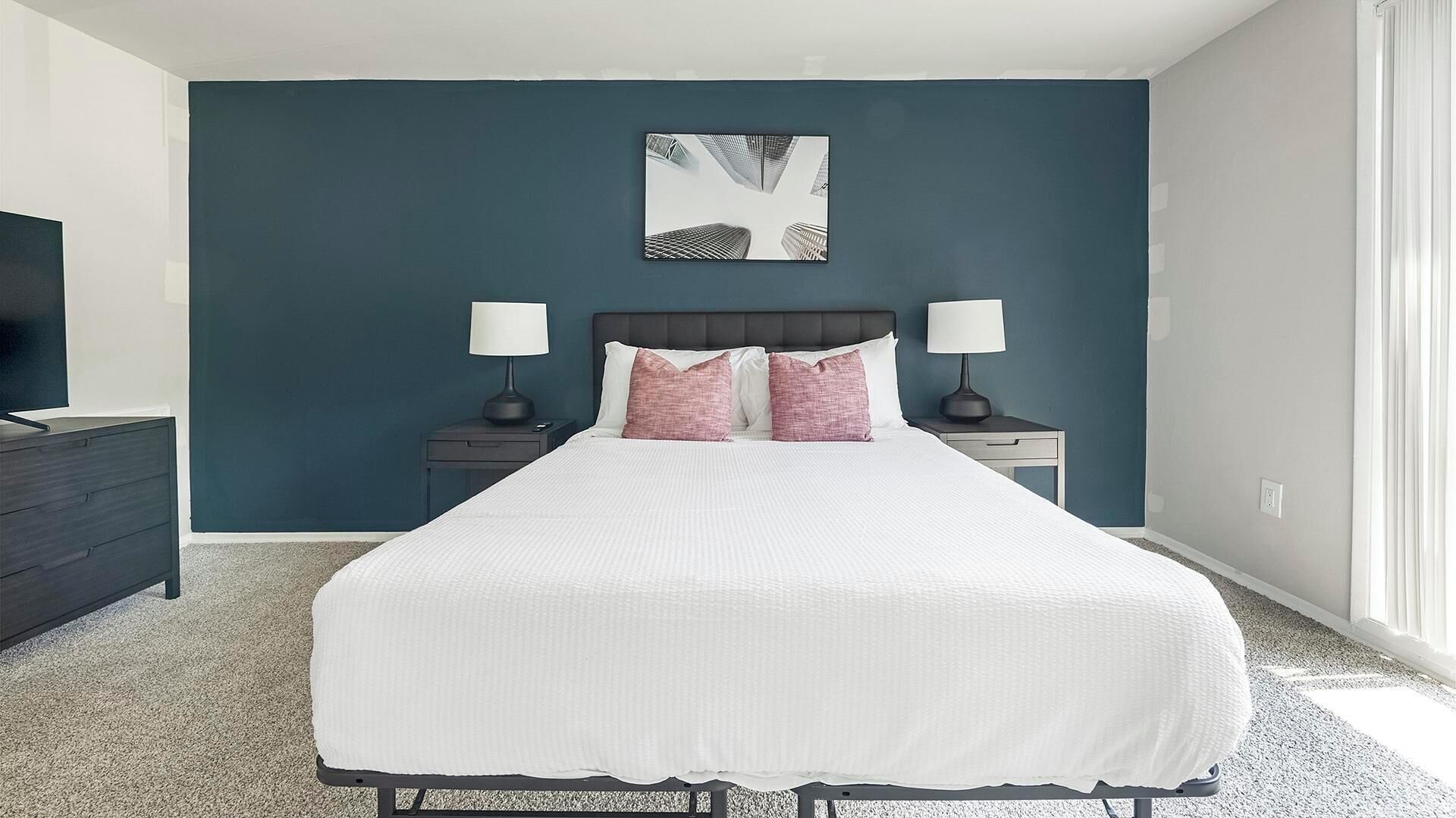 1 chambre, bureau, fer et planche à repasser, Wi-Fi