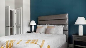 1 bedroom, desk, iron/ironing board, WiFi - Landing at The Delaney at East Park - 1 Bedroom... (Kennesaw)