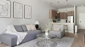 Smart TV - Landing at The Delaney at East Park - 1 Bedroom... (Kennesaw)