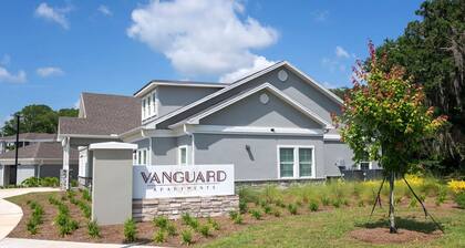 Landing at Vanguard - 1 Bedroom in Newberry