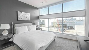 1 chambre, bureau, fer et planche à repasser, Wi-Fi