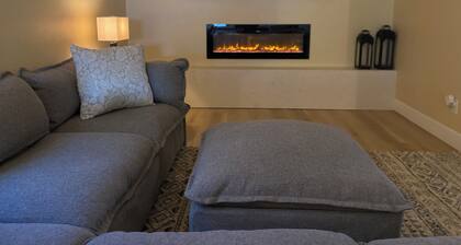Pet Friendly~3 Bedroom 2.5 Bath Home in Roswell