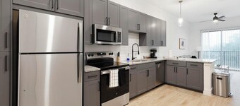 Landing | Modern 1BD in Denton