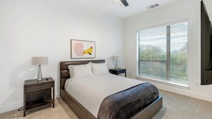 1 bedroom, desk, iron/ironing board, WiFi