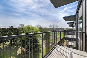 Property grounds - Landing | Incredible 3BD, Clubhouse, Pool (Denton)
