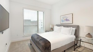 1 bedroom, desk, iron/ironing board, WiFi