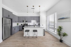 Fridge, dining tables - Landing | Modern 2BD, Gym (Denton)