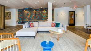 تلفزيون ذكي