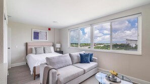 Schreibtisch, Bügeleisen/Bügelbrett, WLAN, Bettwäsche