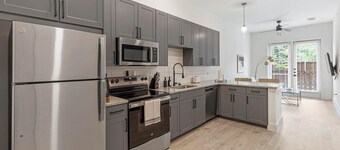 Landing | Beautiful 1BD, Gym