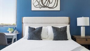 2 عدّة غرف نوم ومكتب ومكواة/لوح كي وواي فاي