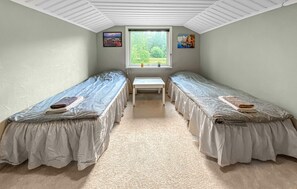 3 bedrooms, free WiFi, bed sheets