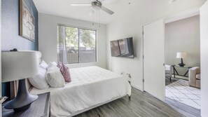 1 bedroom, desk, iron/ironing board, WiFi