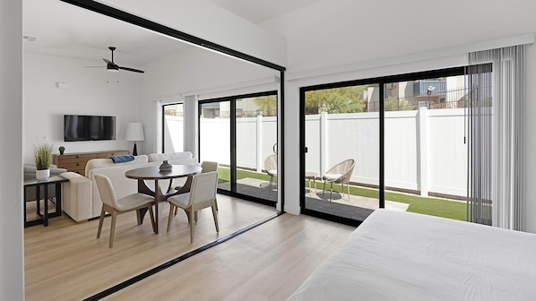 1 bedroom, desk, iron/ironing board, WiFi