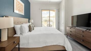 2 عدّة غرف نوم ومكتب ومكواة/لوح كي وواي فاي