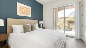 2 bedrooms, desk, iron/ironing board, WiFi