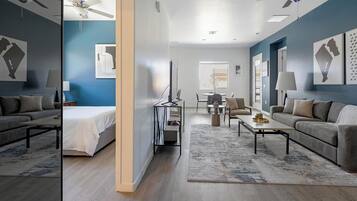 2 bedrooms, desk, iron/ironing board, WiFi