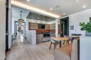 Dining - Landing | Amazing 3BD, Courtyard, Clubhouse (Denton)