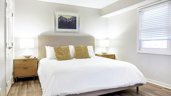 1 bedroom, desk, iron/ironing board, WiFi